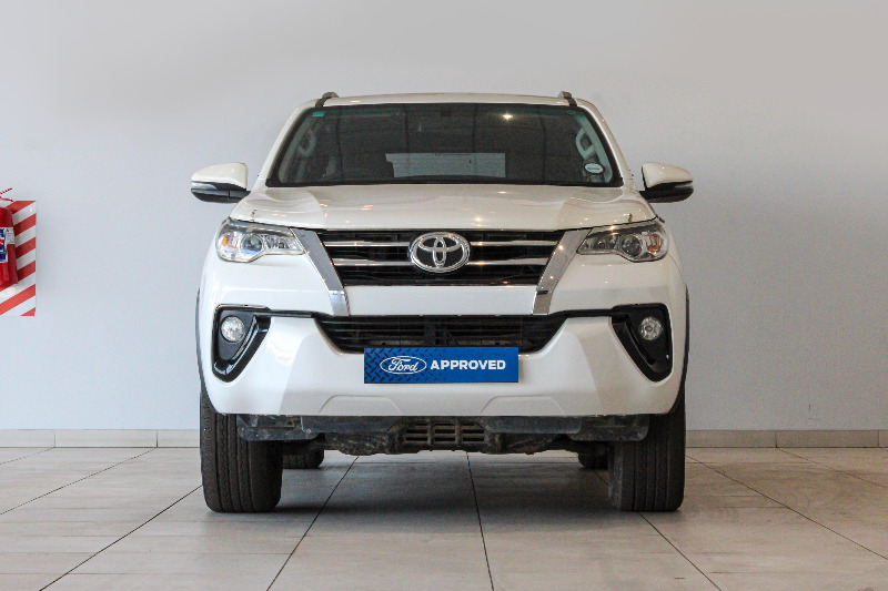 TOYOTA FORTUNER 2.4GD-6 4X4 A/T - 1 