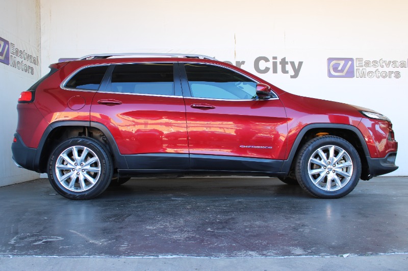 JEEP CHEROKEE 3.2 LIMITED AWD A/T - 7 