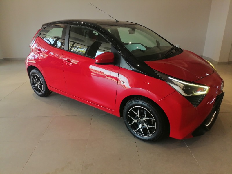 Toyota Aygo 1.0 X-Play (5 Door)