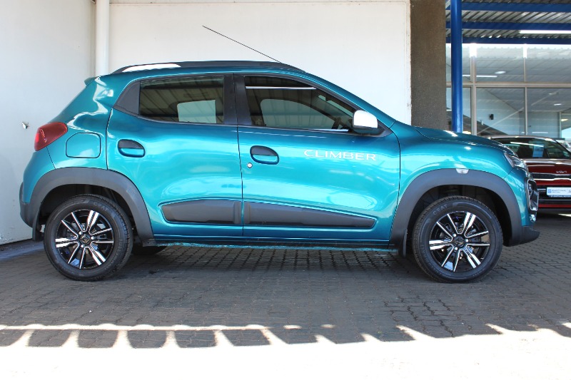 RENAULT KWID 1.0 CLIMBER 5DR - 11 