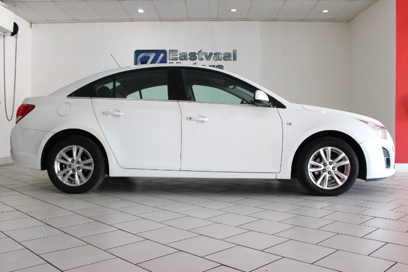 CHEVROLET CRUZE 1.6 LS - 7 