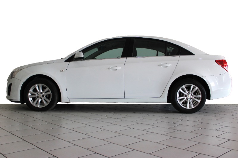 CHEVROLET CRUZE 1.6 LS - 4 