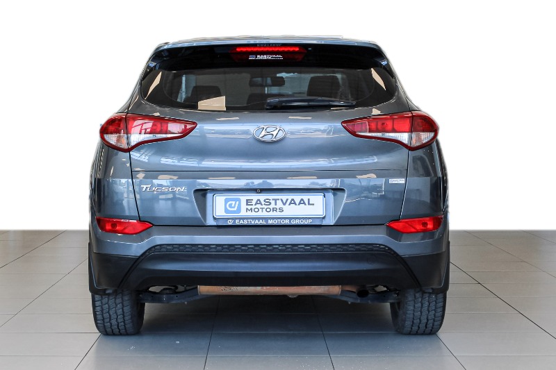 HYUNDAI TUCSON 2.0 PREMIUM A/T - 1 