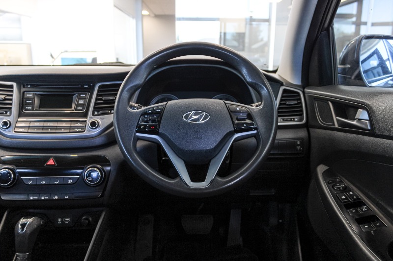 HYUNDAI TUCSON 2.0 PREMIUM A/T - 14 