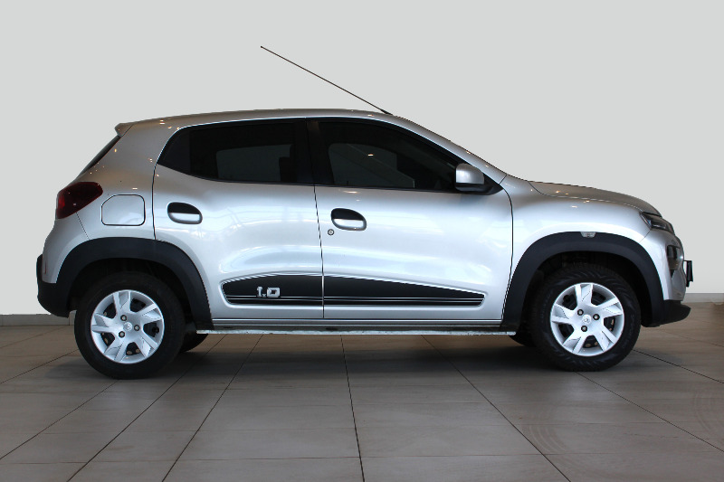 RENAULT KWID 1.0 DYNAMIQUE / ZEN 5DR - 7 