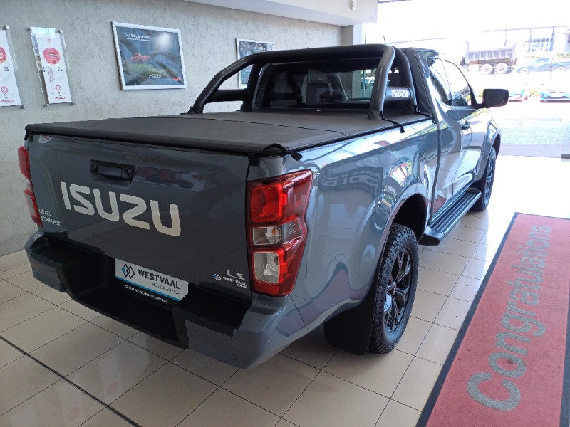 NEW ISUZU 1.9 DDI E/CAB HR LS A/T 2024 for sale