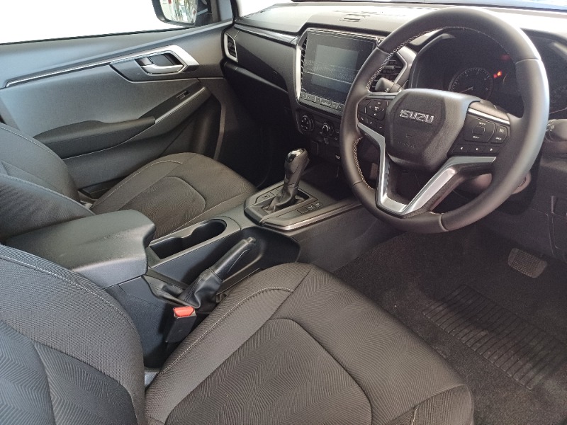 ISUZU 1.9 DDI E/CAB HR LS A/T 2024  for sale