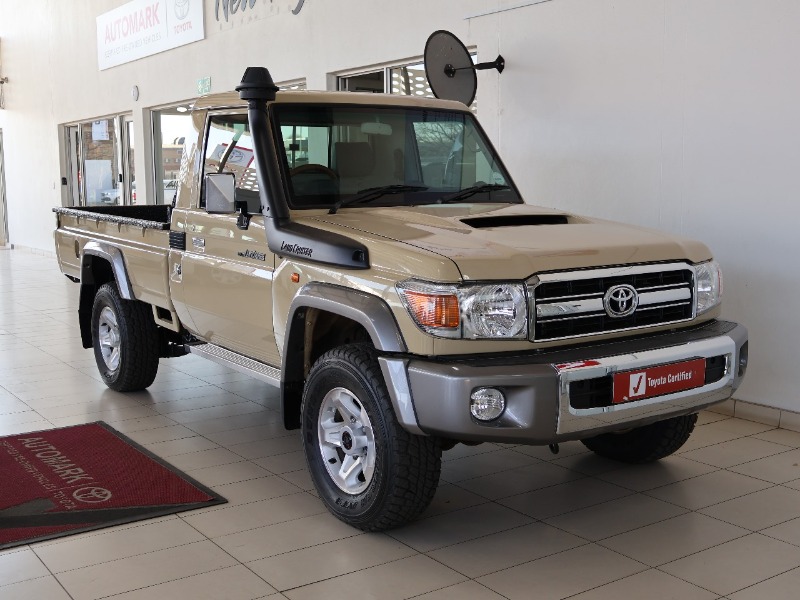 TOYOTA Land LC 79 4.5 V8  Diesel S/C (62I) for Sale in South Africa
