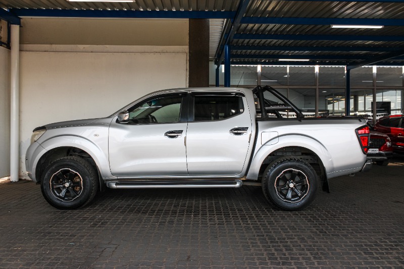 NISSAN NAVARA 2.3D SE A/T P/U D/C - 10 