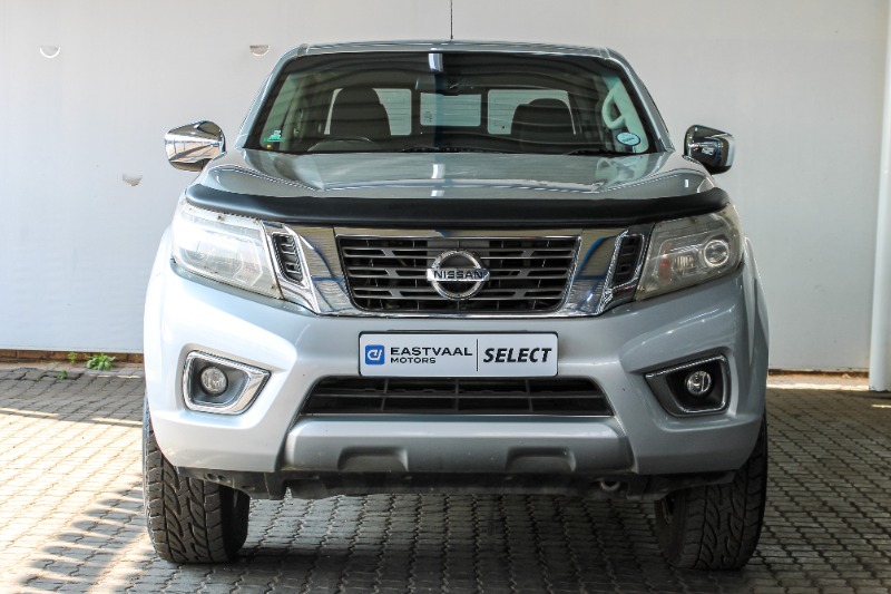 NISSAN NAVARA 2.3D SE A/T P/U D/C - 2 