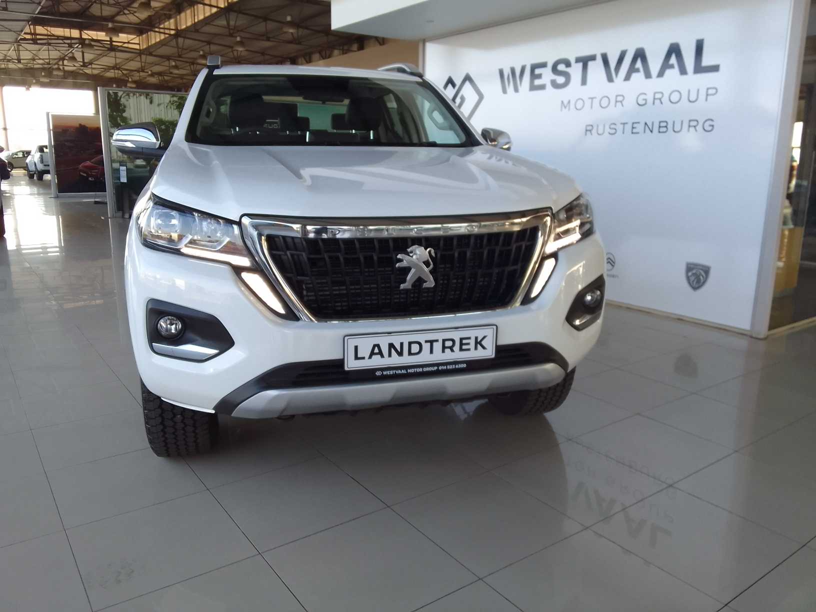 PEUGEOT LANDTREK ALLURE 2024 for sale in North West Province