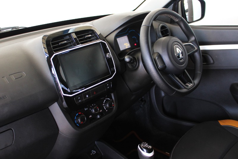 RENAULT KWID 1.0 CLIMBER 5DR - 14 