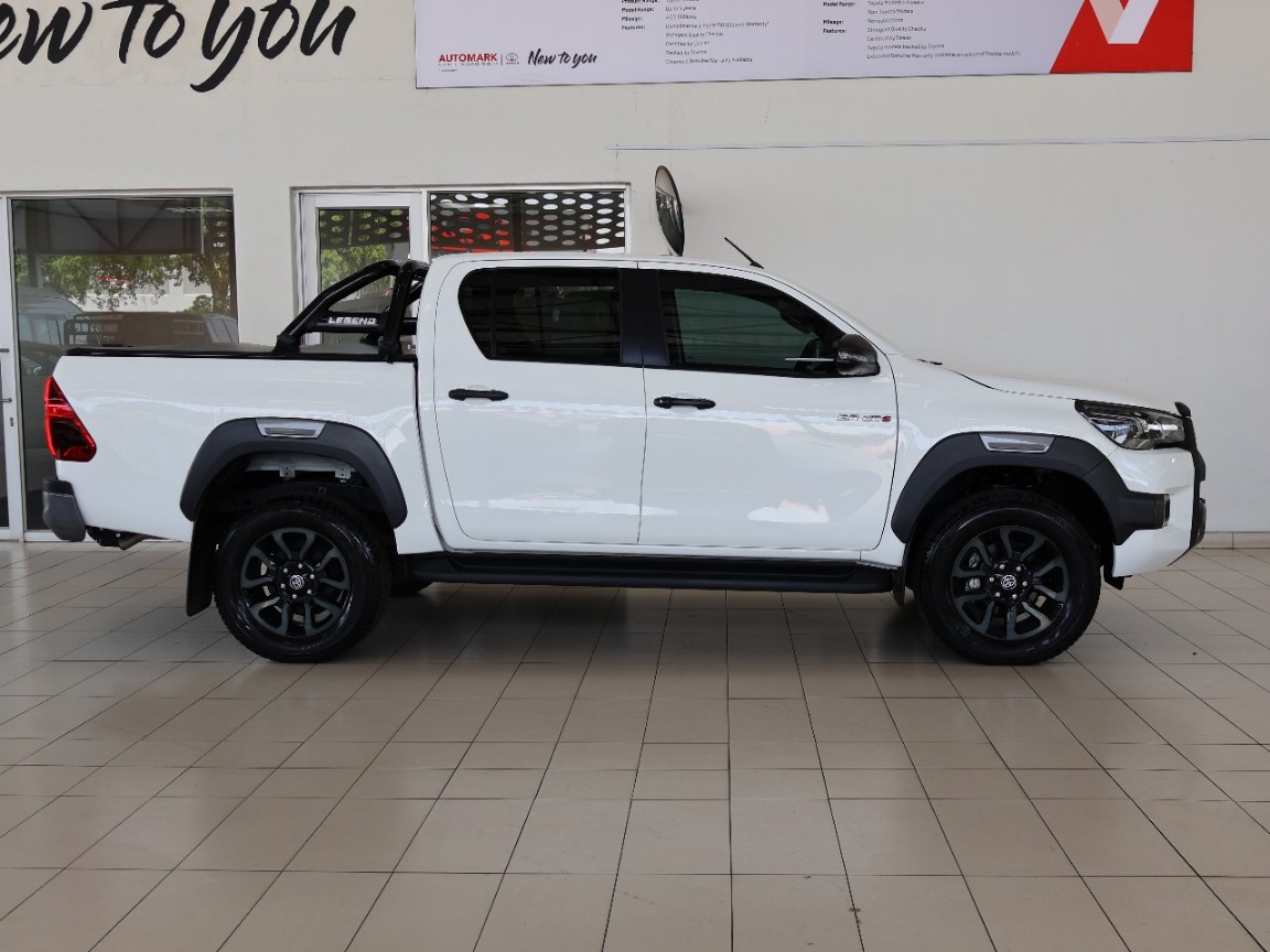 TOYOTA HILUX 2016 ON HiluxDC 2.8GD6 RB LGD AT (C39) - 1 