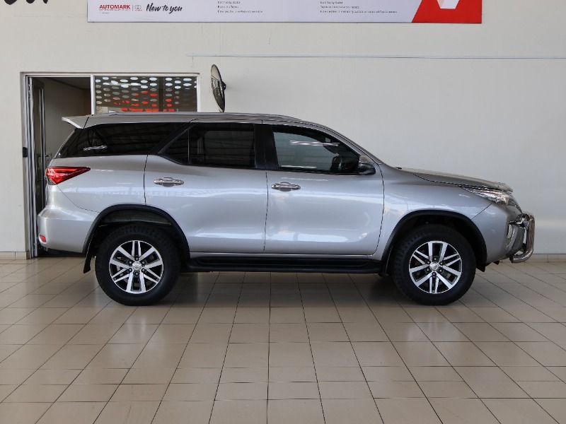 TOYOTA FORTUNER 2.8GD-6 R/B A/T - 12 