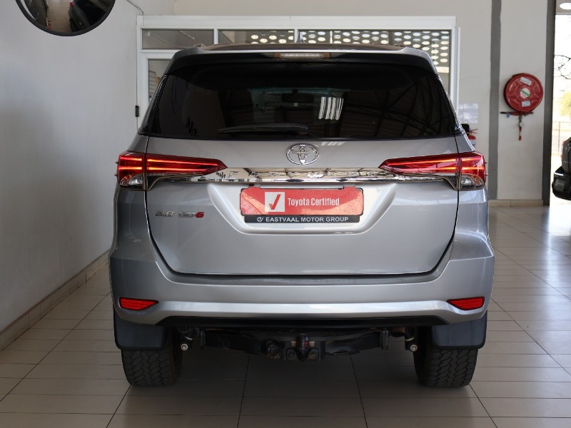 TOYOTA FORTUNER 2.8GD-6 R/B A/T - 3 