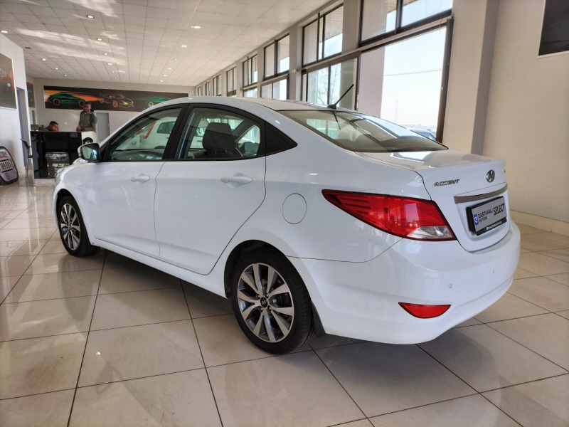 HYUNDAI ACCENT 1.6 GLS/FLUID A/T - 5 