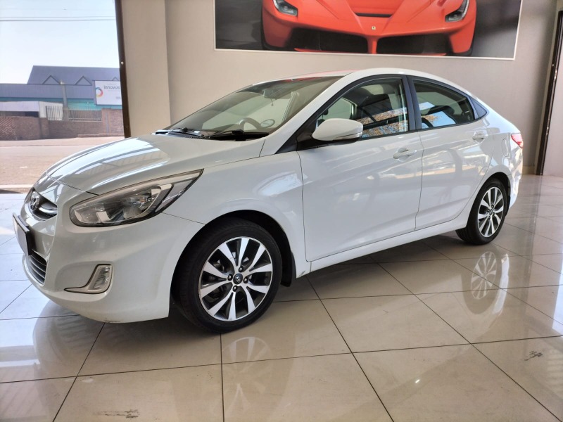 HYUNDAI ACCENT 1.6 GLS/FLUID A/T - 2 