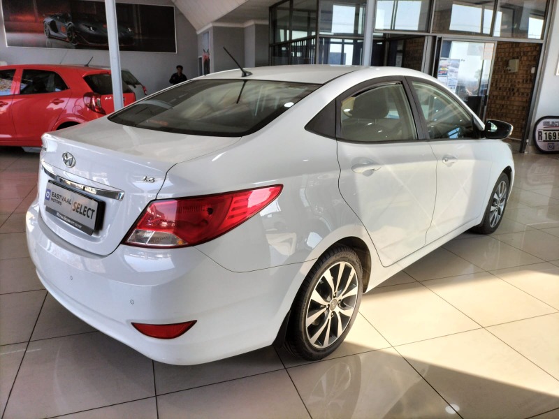 HYUNDAI ACCENT 1.6 GLS/FLUID A/T - 10 