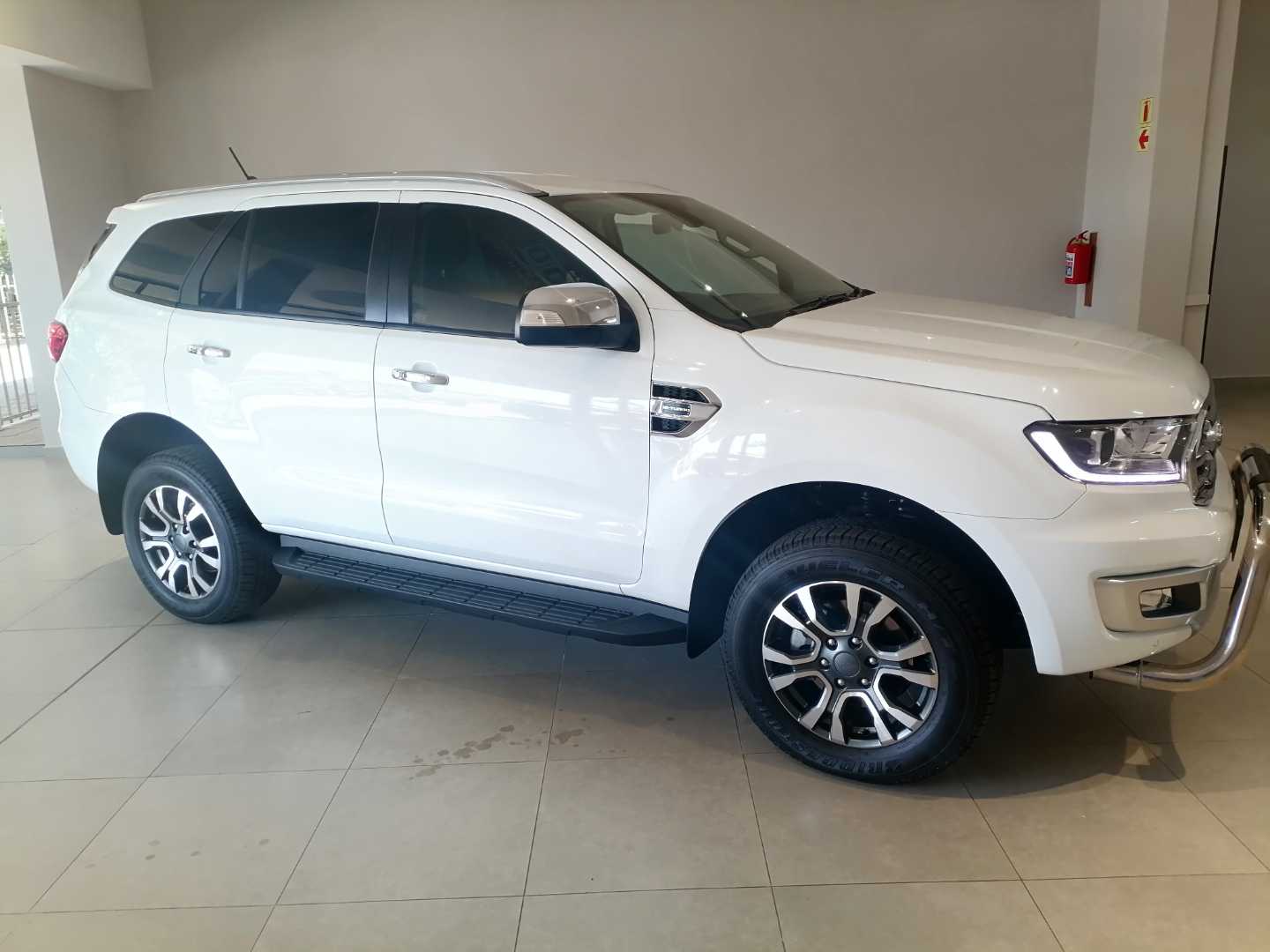 FORD EVEREST 2.0D BI-TURBO XLT A/T - 0 