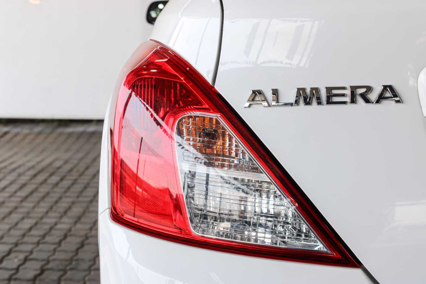 NISSAN ALMERA 1.5 ACENTA A/T - 10 