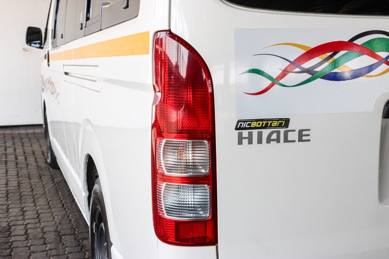 TOYOTA Hiace Hiace Ses fikile 2.5D 16s (CXC) - 1 