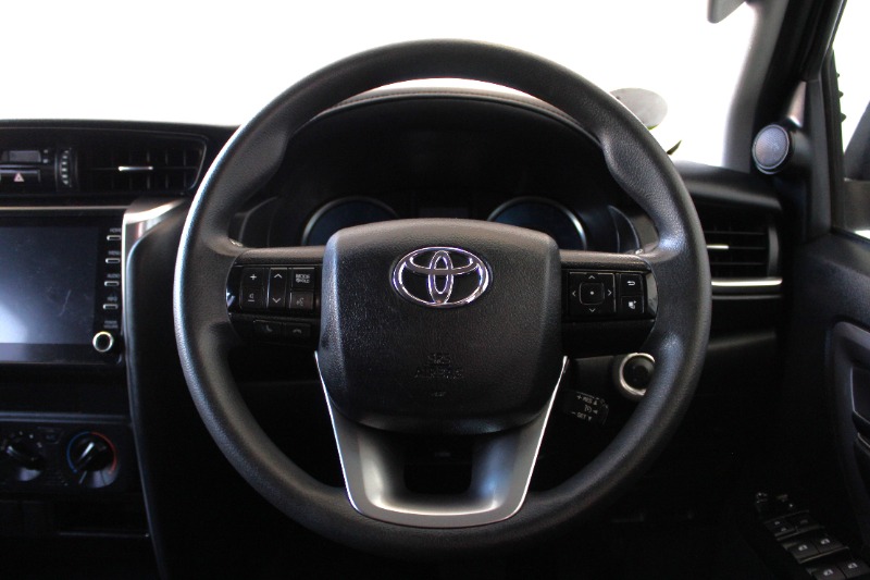 TOYOTA FORTUNER 2.4GD-6 R/B A/T - 16 