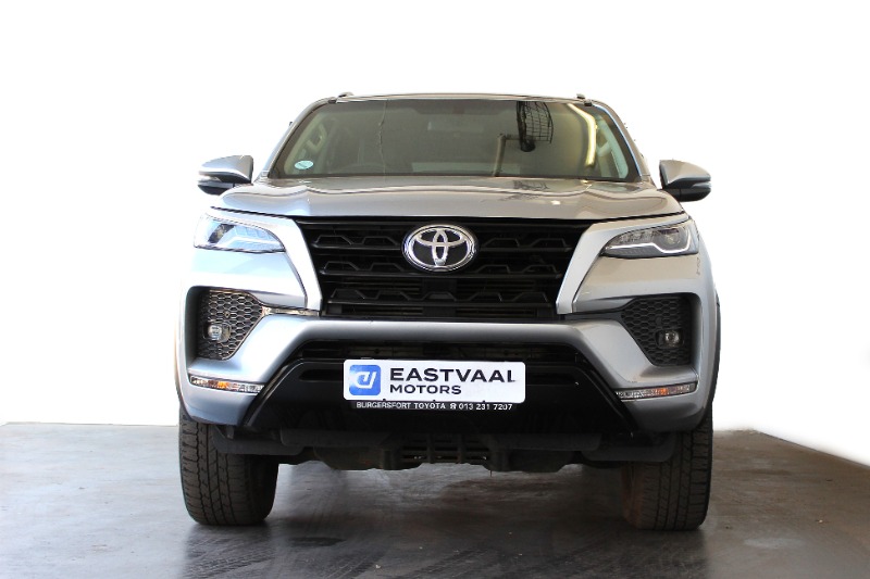 TOYOTA FORTUNER 2.4GD-6 R/B A/T - 1 