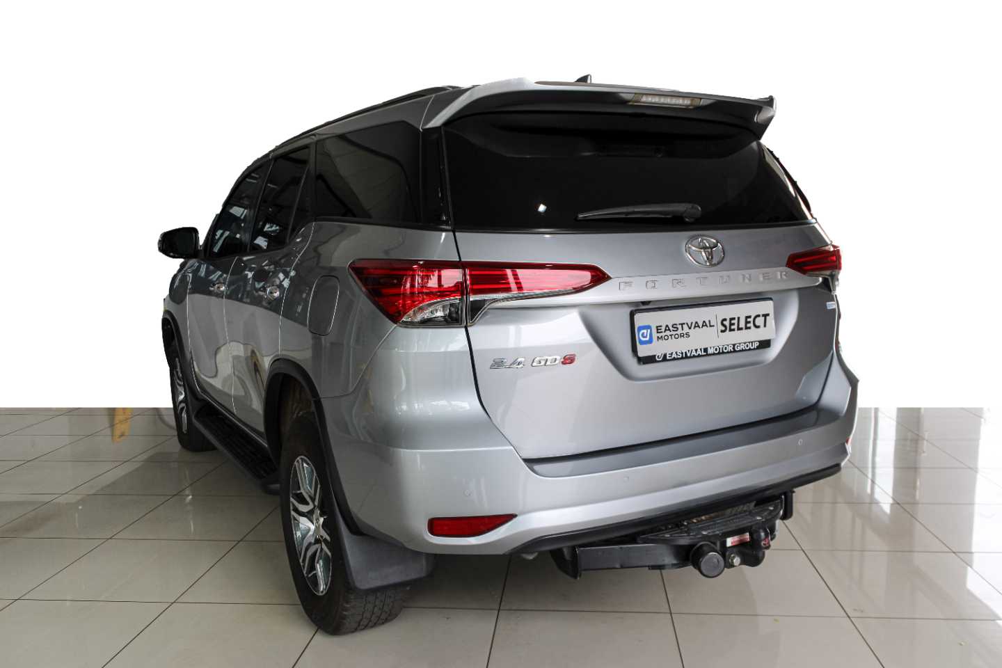 TOYOTA FORTUNER 2.4GD-6 R/B A/T - 3 