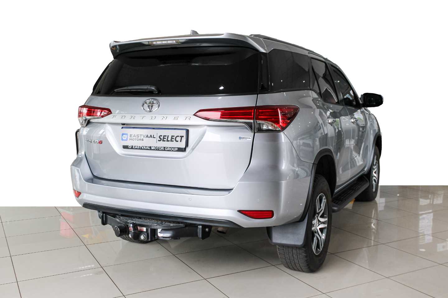 TOYOTA FORTUNER 2.4GD-6 R/B A/T - 4 