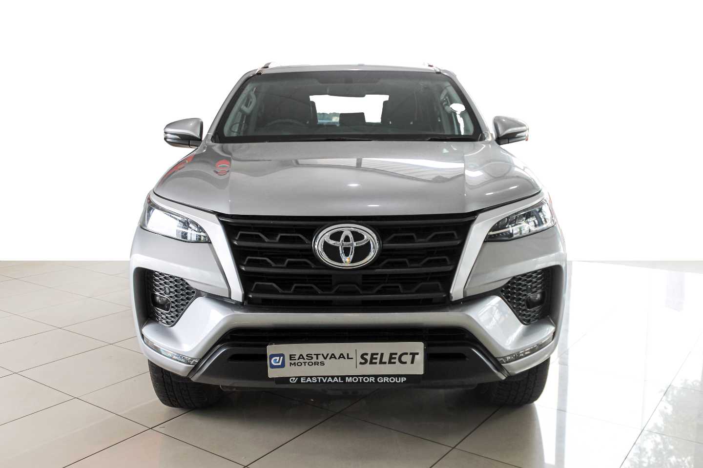 TOYOTA FORTUNER 2.4GD-6 R/B A/T - 5 