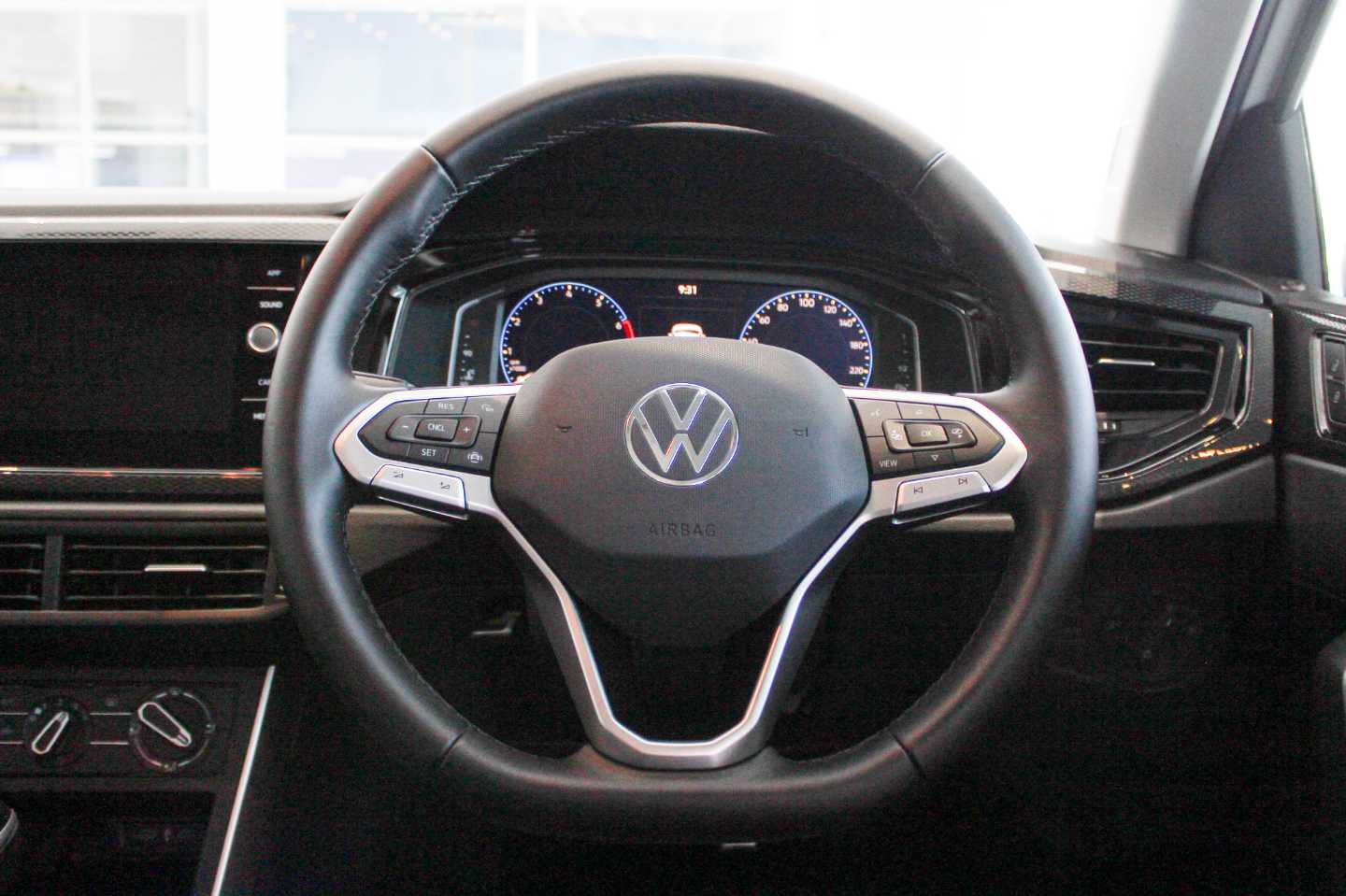 VOLKSWAGEN POLO 1.0 TSI LIFE DSG - 16 