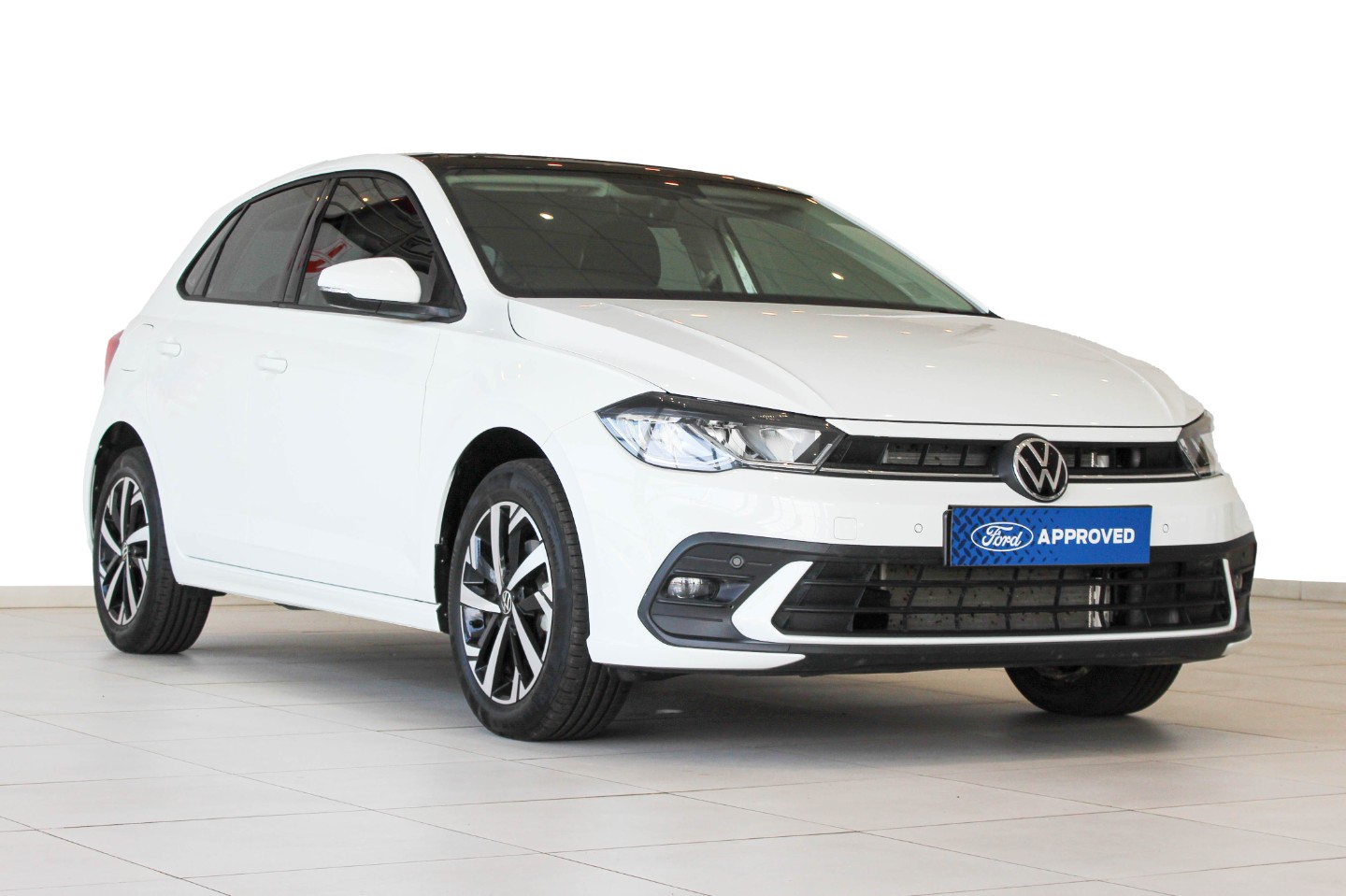 VOLKSWAGEN POLO 1.0 TSI LIFE DSG - Main Vehicle Image