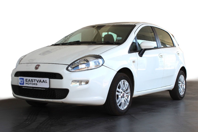 FIAT PUNTO 1.4 EASY 5DR - 2 