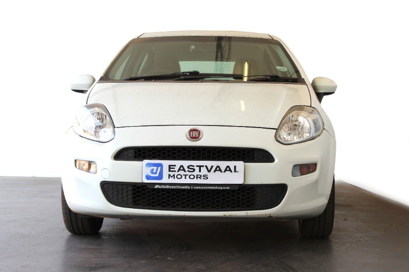 FIAT PUNTO 1.4 EASY 5DR - 6 