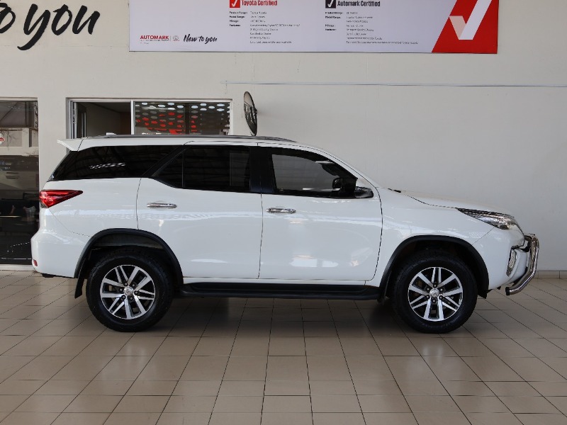 TOYOTA FORTUNER 2.8GD-6 EPIC A/T - 13 