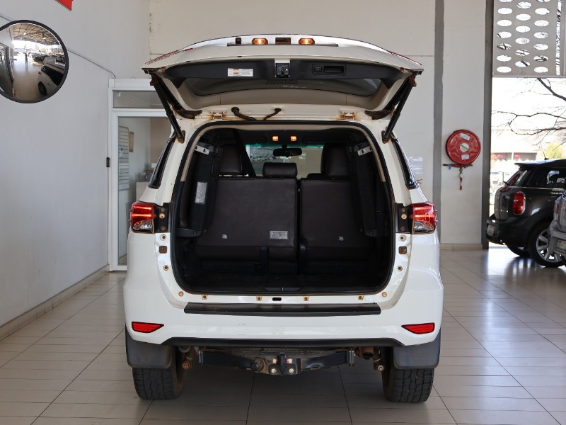 TOYOTA FORTUNER 2.8GD-6 EPIC A/T - 7 