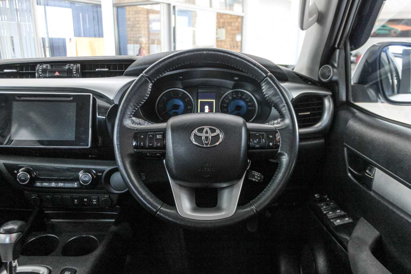 TOYOTA HILUX 2.8 GD-6 RB RAIDER A/T P/U D/C - 9 