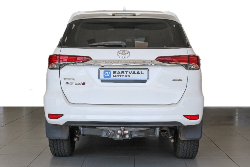 TOYOTA FORTUNER 2.8GD-6 4X4 A/T - 10 