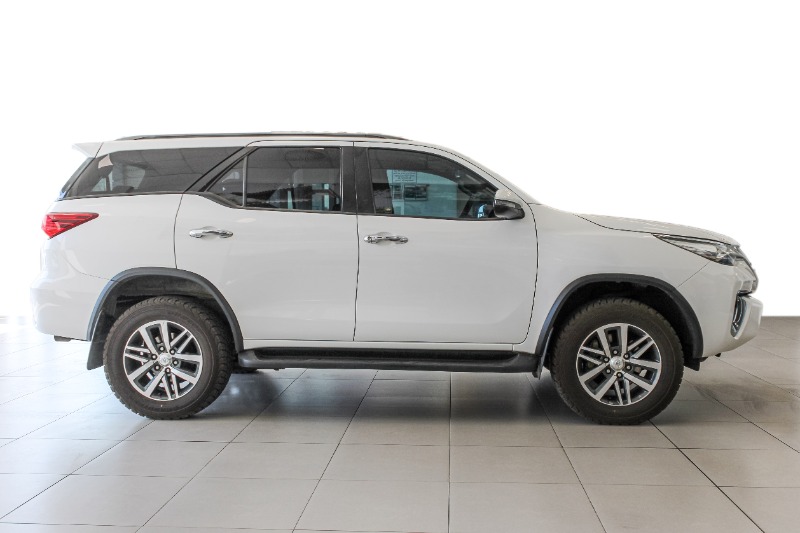 TOYOTA FORTUNER 2.8GD-6 4X4 A/T - 6 