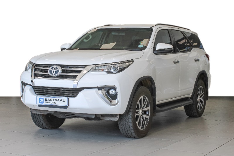 TOYOTA FORTUNER 2.8GD-6 4X4 A/T - 2 