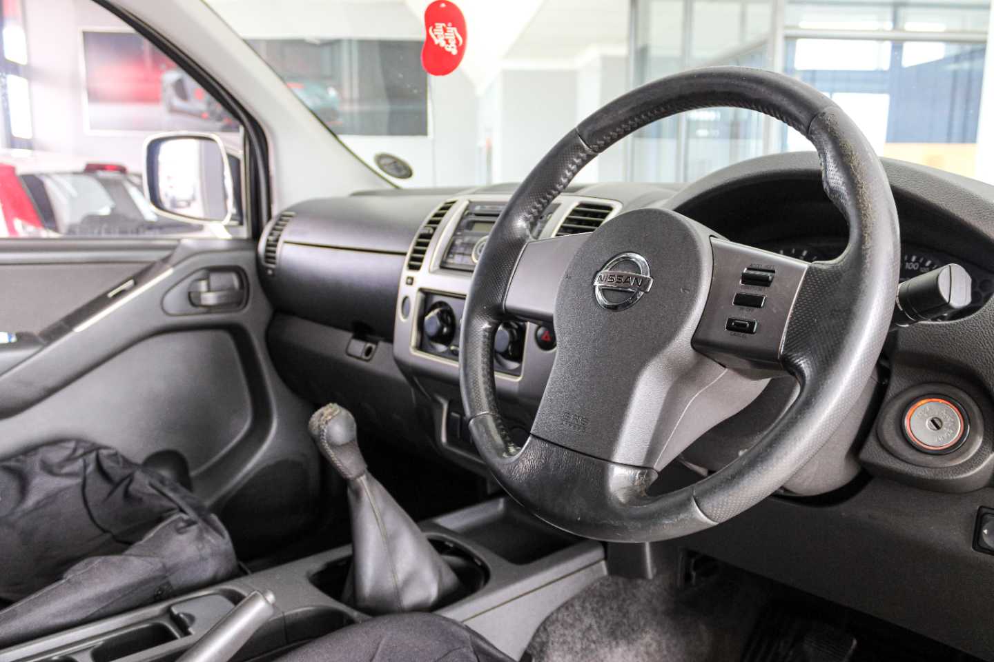 NISSAN NAVARA 2.5 dCi LE P/U D/C - 15 