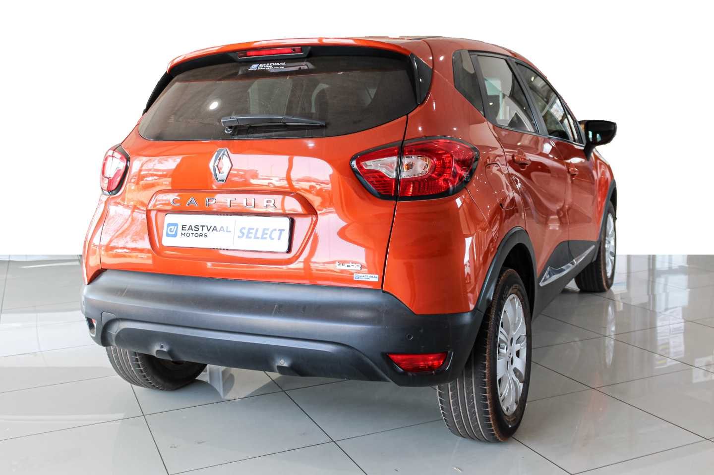 RENAULT CAPTUR 900T EXPRESSION 5DR (66KW) - 4 