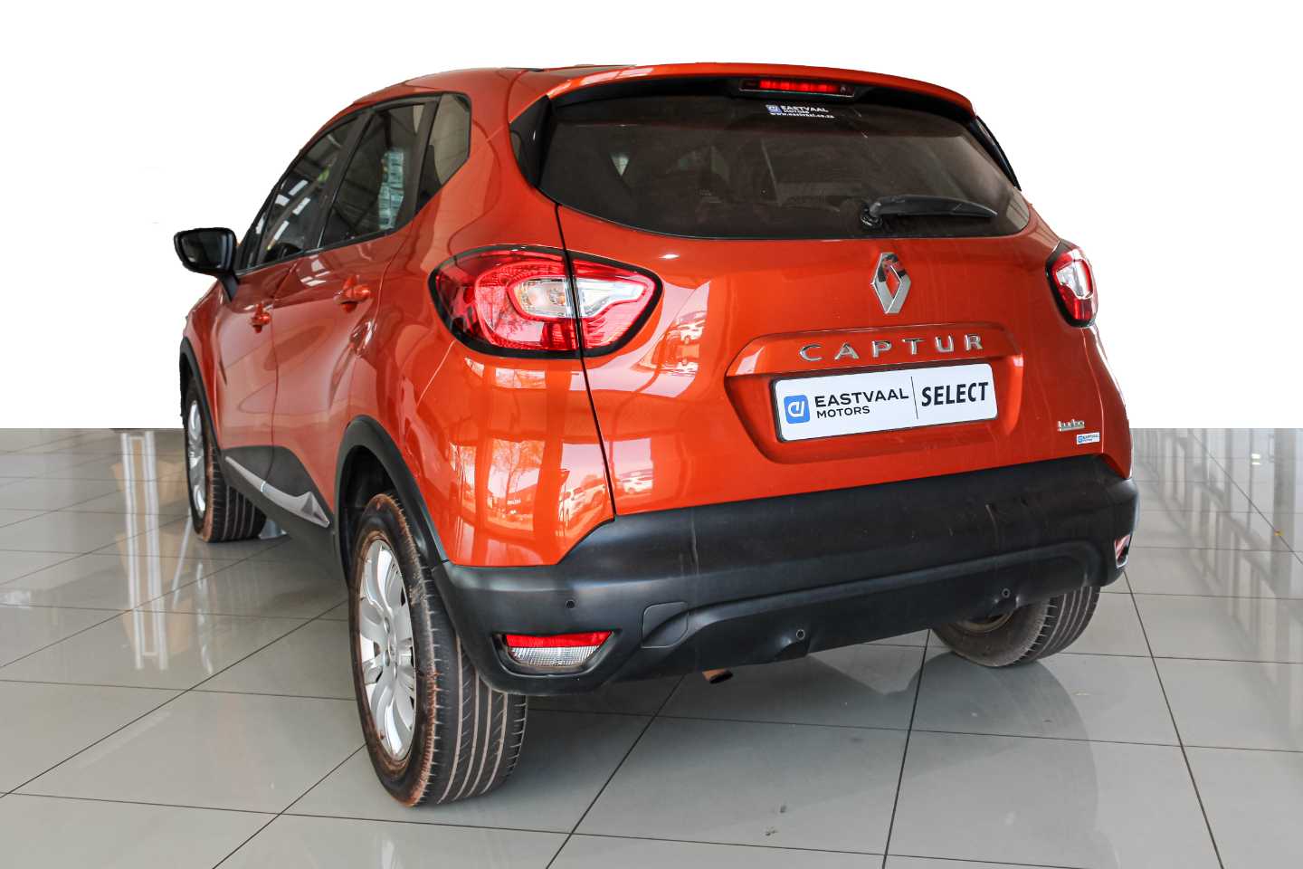 RENAULT CAPTUR 900T EXPRESSION 5DR (66KW) - 3 