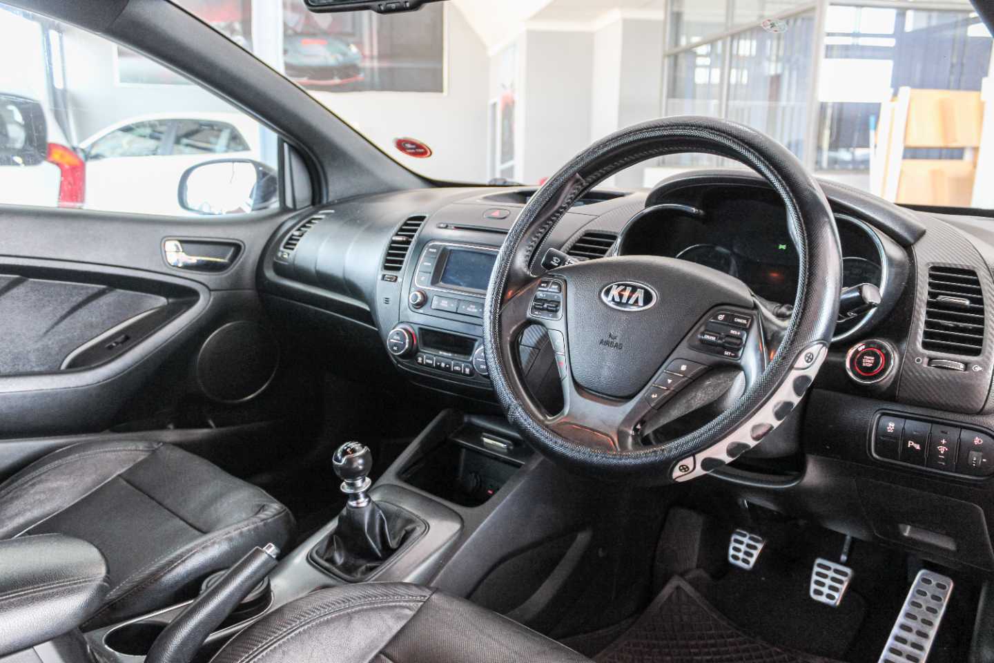 KIA CERATO KOUP 1.6T GDi - 13 