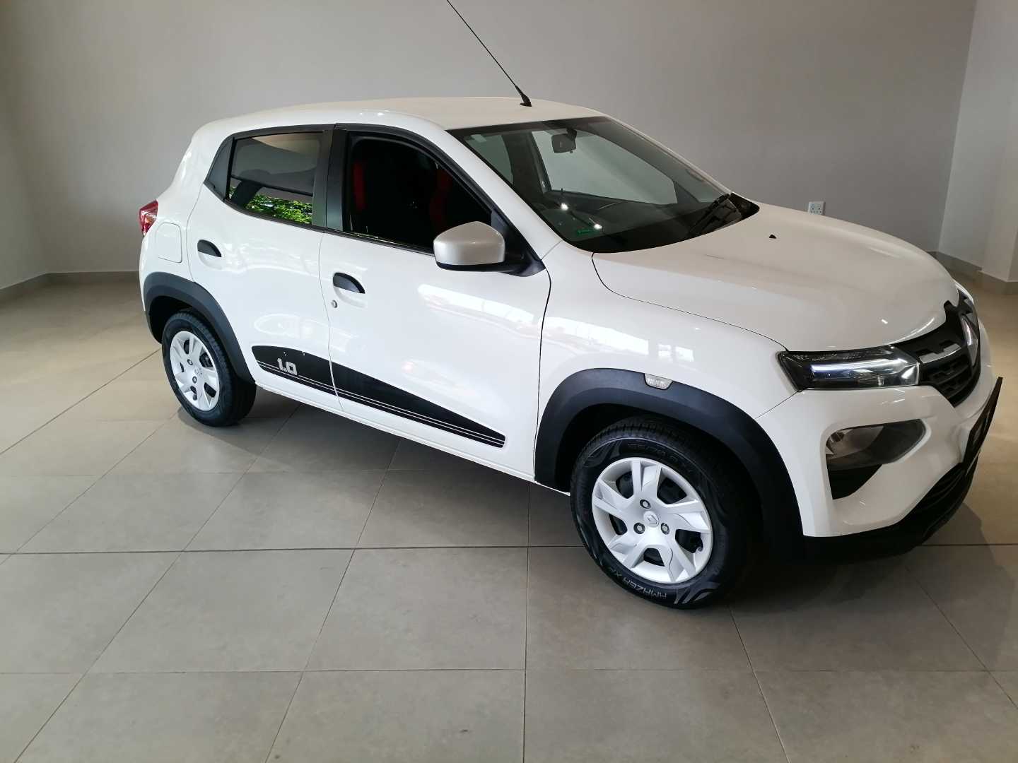 RENAULT KWID 1.0 DYNAMIQUE / ZEN 5DR - 0 