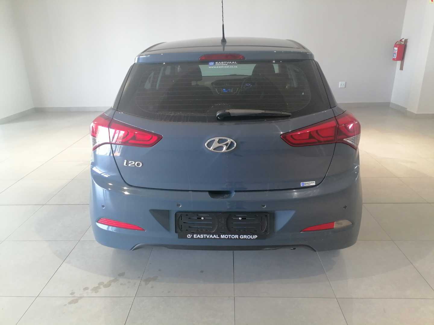 HYUNDAI i20 1.4 FLUID - 2 