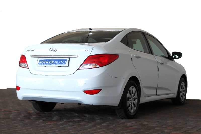 HYUNDAI ACCENT 1.6 GLS/FLUID A/T - 5 