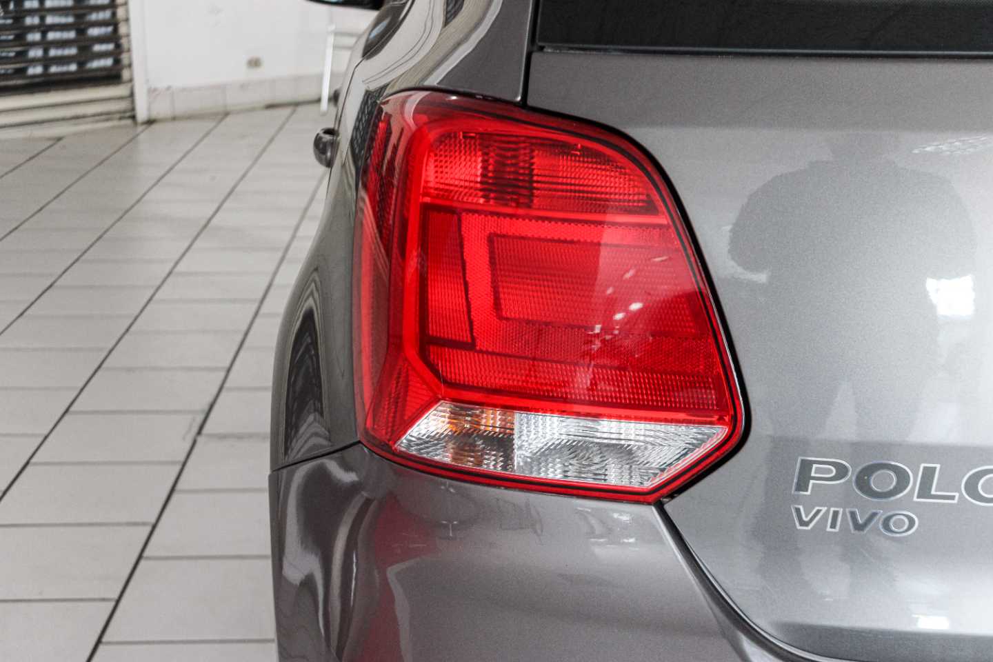 VOLKSWAGEN POLO VIVO 1.4 COMFORTLINE (5DR) - 9 