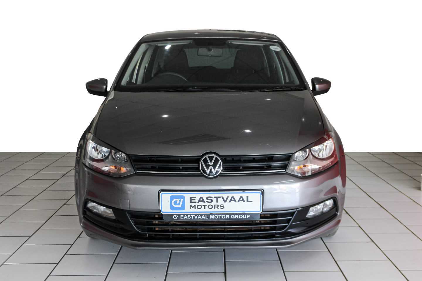 VOLKSWAGEN POLO VIVO 1.4 COMFORTLINE (5DR) - 1 