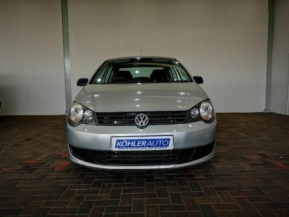 VOLKSWAGEN POLO VIVO 1.4 TRENDLINE - 2 